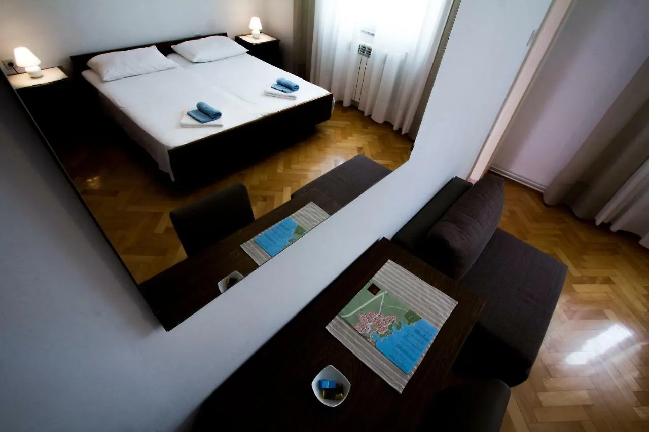 Sobe Tonica Hotel Krk Town Guest house